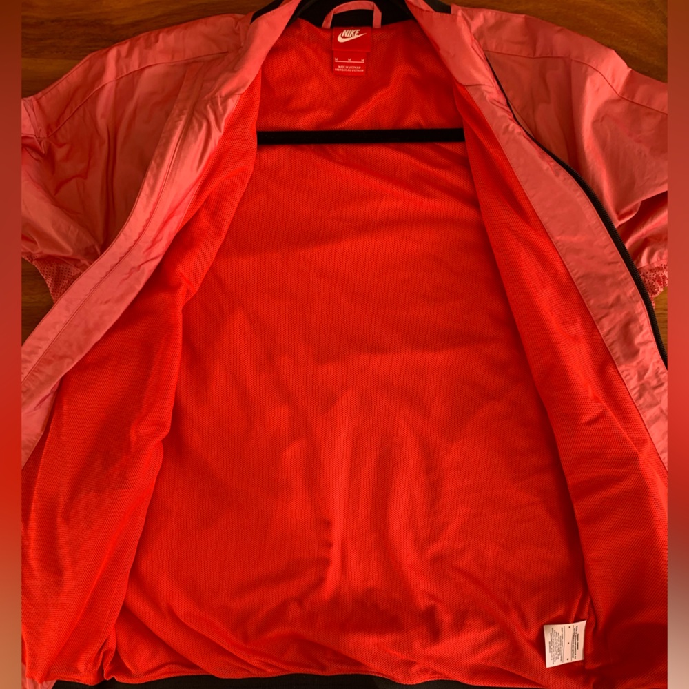 Rare Nike Men’s Pink Reflective Windbreaker Track Bomber Jacket Size M - Picture 7 of 7